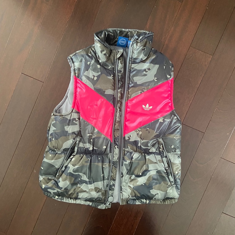 NEW! No tags. Girls adidas vest SzM